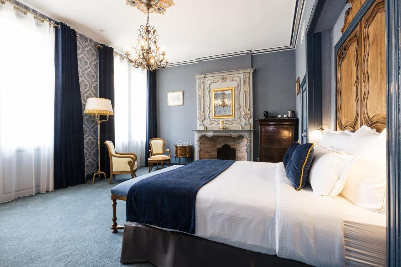 ホテル Le Petit Manoir サルラ・ラ・カネダ エクステリア 写真
